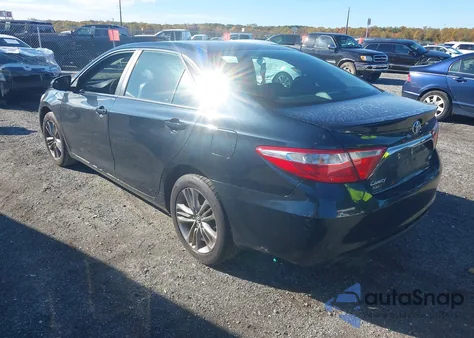 2017 Toyota Camry Se z USA, uszkodzony, nr VIN 4T1BF1FK6HU814983